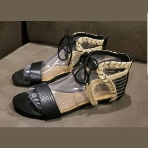 DV Dolce Vita Ashtyn Sandals Size 8.5 Leather Wove